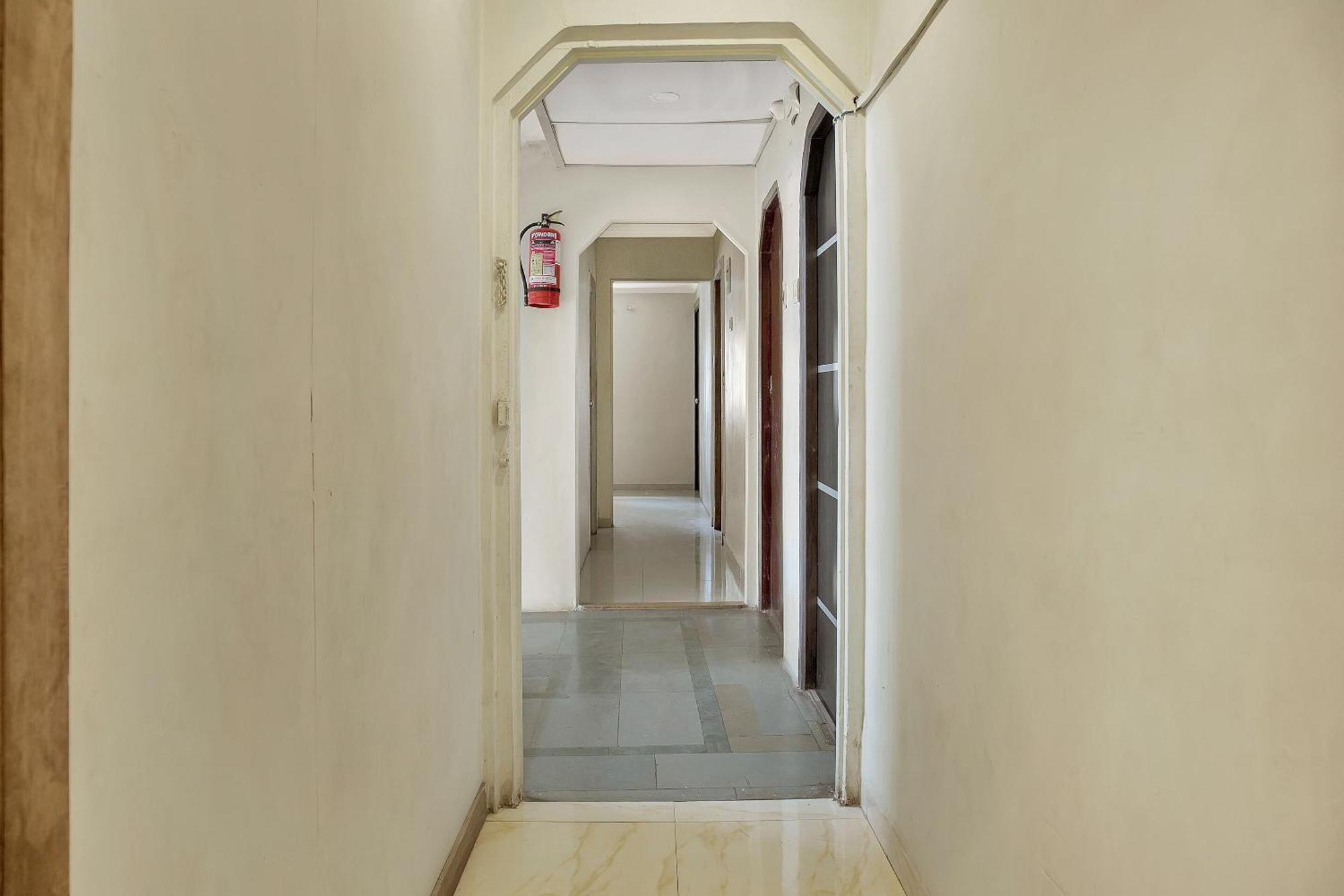 מומביי Hotel O Rana Residency Near Western Express Highway Metro Station מראה חיצוני תמונה