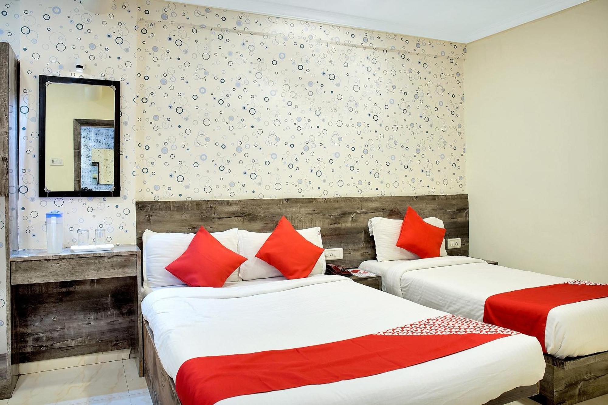 מומביי Hotel O Rana Residency Near Western Express Highway Metro Station מראה חיצוני תמונה