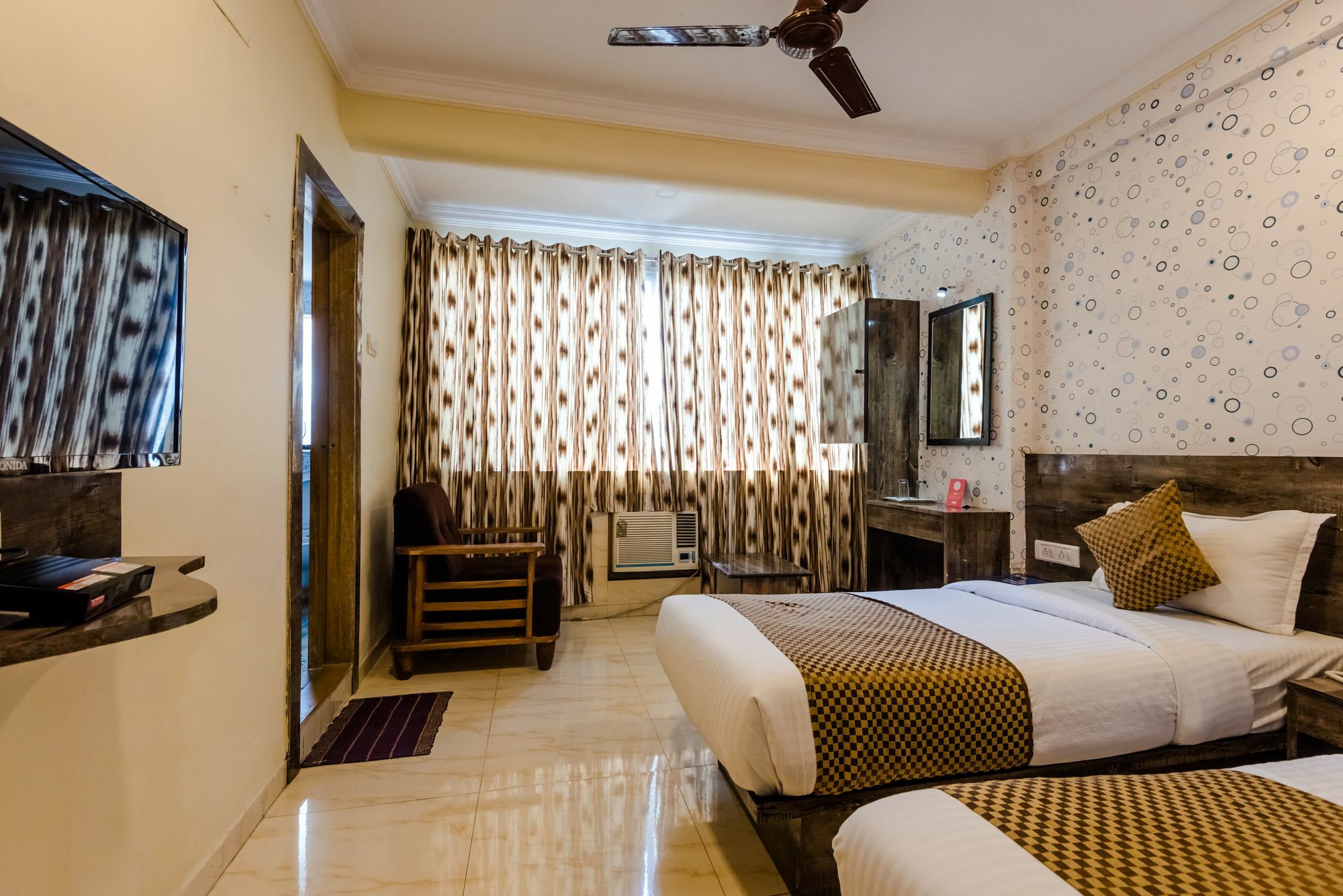 מומביי Hotel O Rana Residency Near Western Express Highway Metro Station מראה חיצוני תמונה