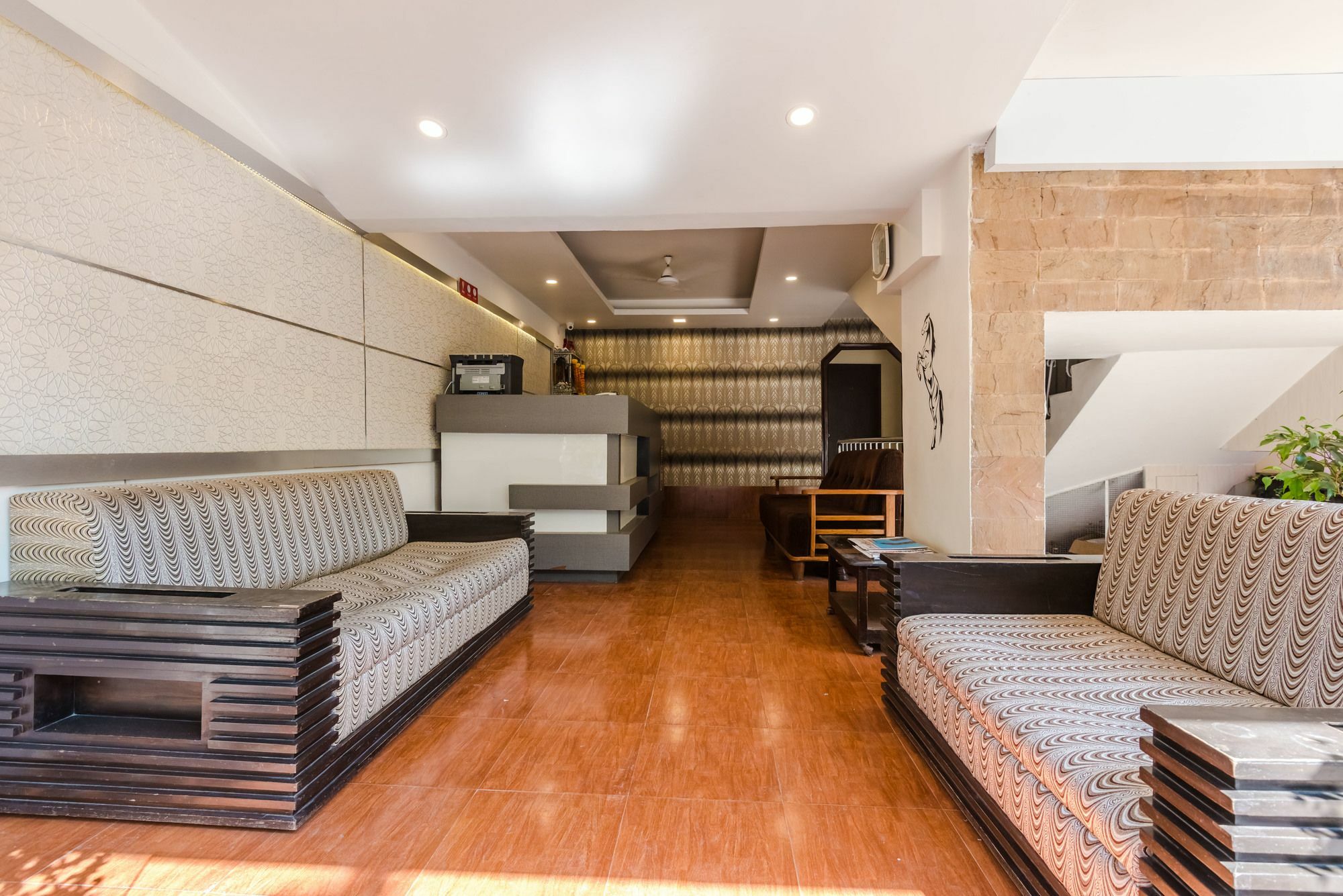 מומביי Hotel O Rana Residency Near Western Express Highway Metro Station מראה חיצוני תמונה