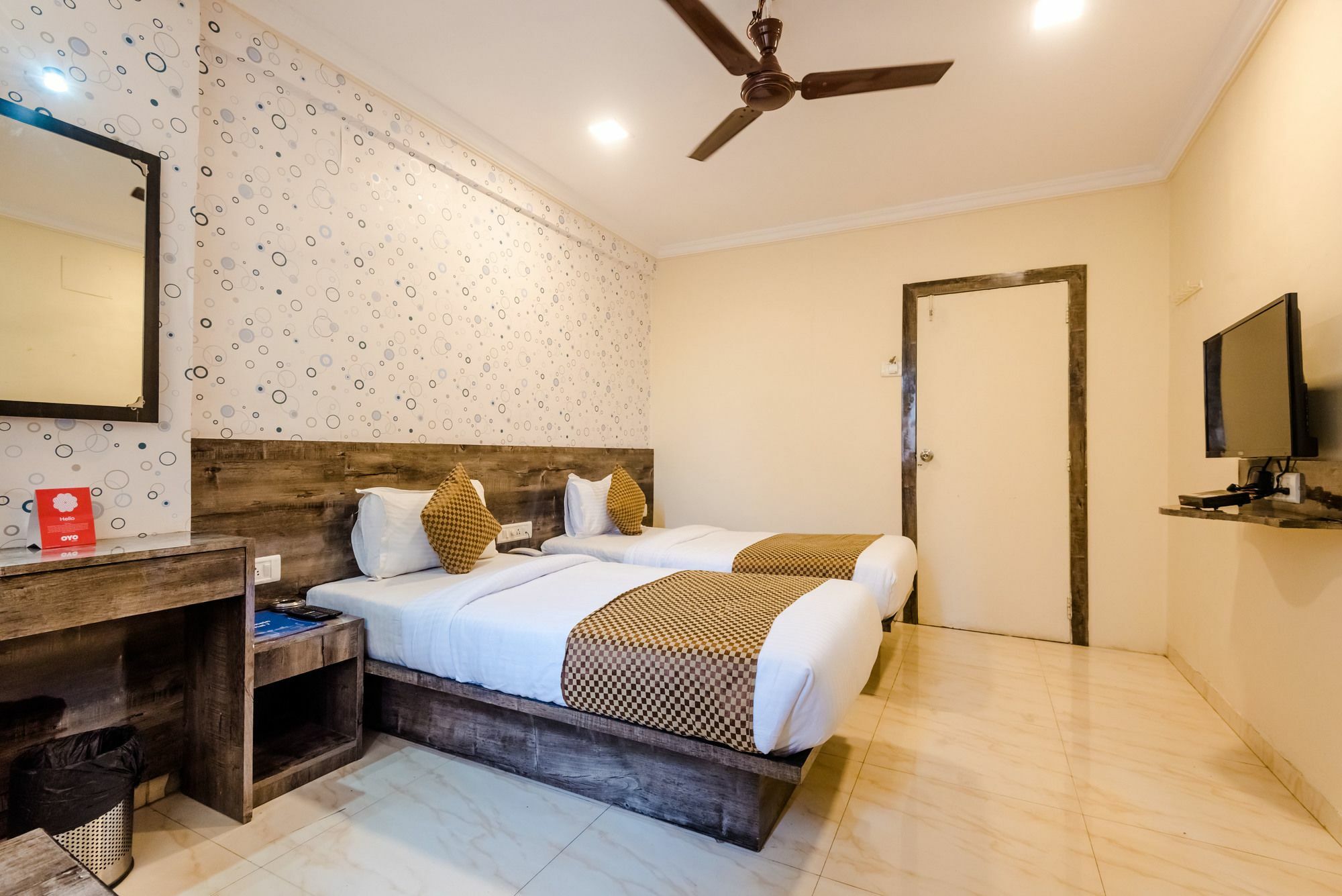 מומביי Hotel O Rana Residency Near Western Express Highway Metro Station מראה חיצוני תמונה