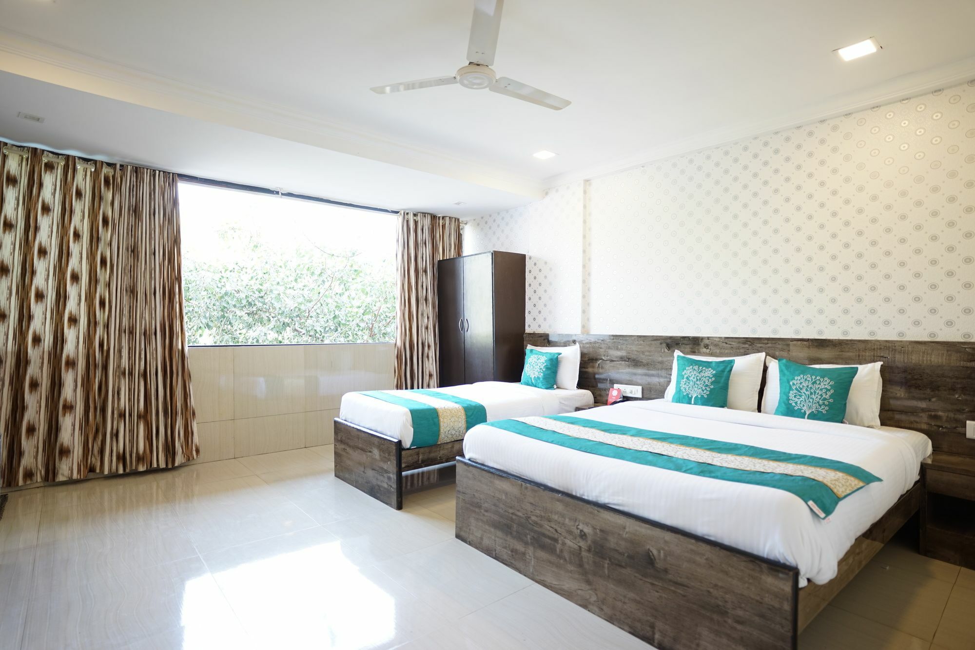 מומביי Hotel O Rana Residency Near Western Express Highway Metro Station מראה חיצוני תמונה